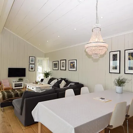 Holiday home Solferie Home- Bordalssvingen Kvase